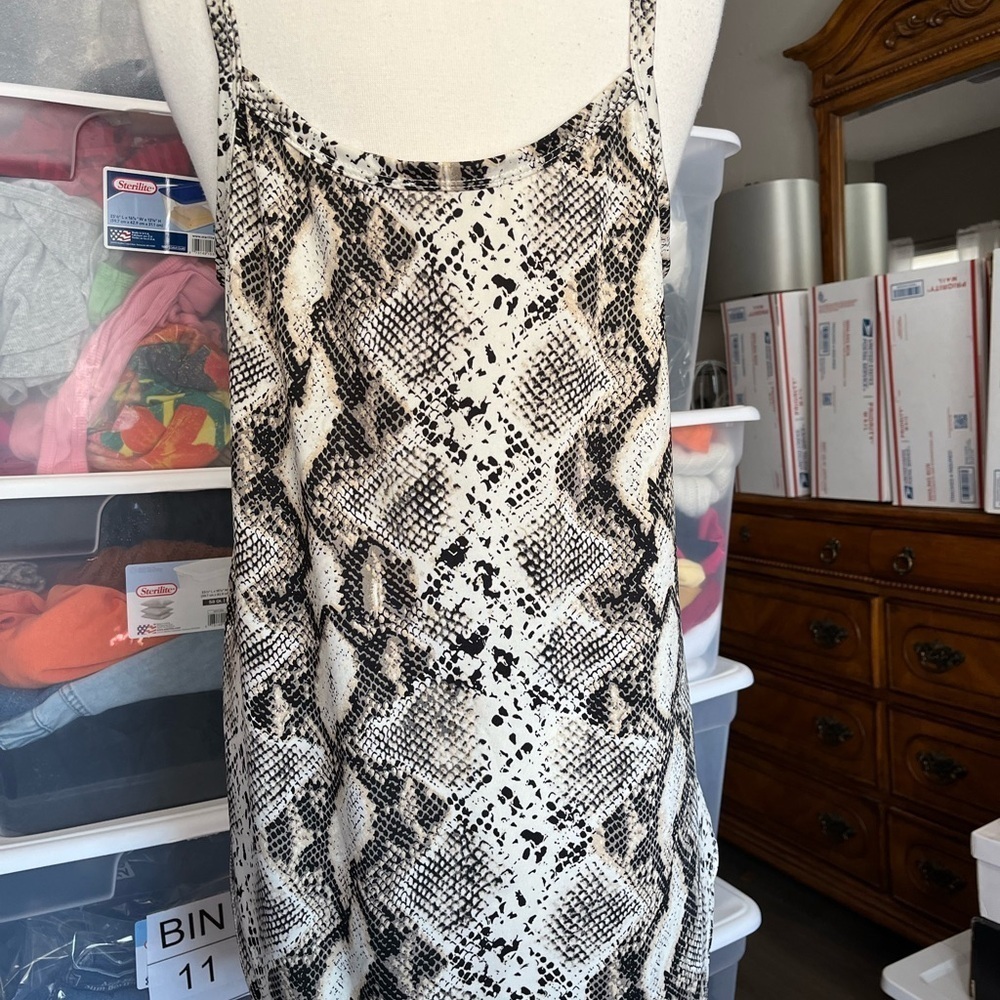 Snakeskin Tank - Picture 4 of 7